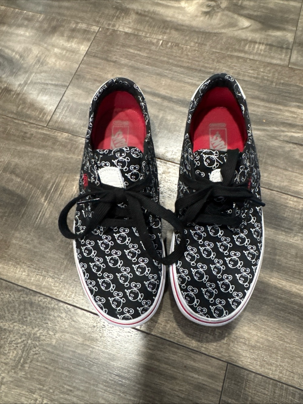 Vans Super Mario Bob-Omb Kids Size 6 Youth Shoes Nintendo Sneakers Black White